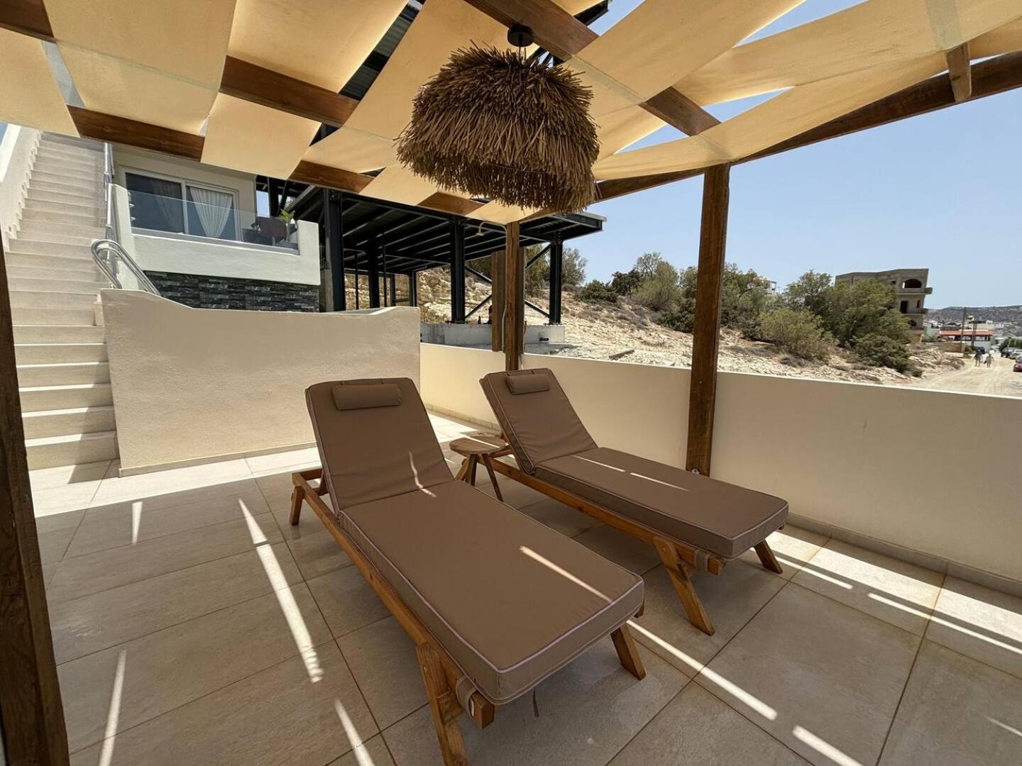Stella & Eleni Suite With Shared Pool & Open View Kalamaki  Buitenkant foto