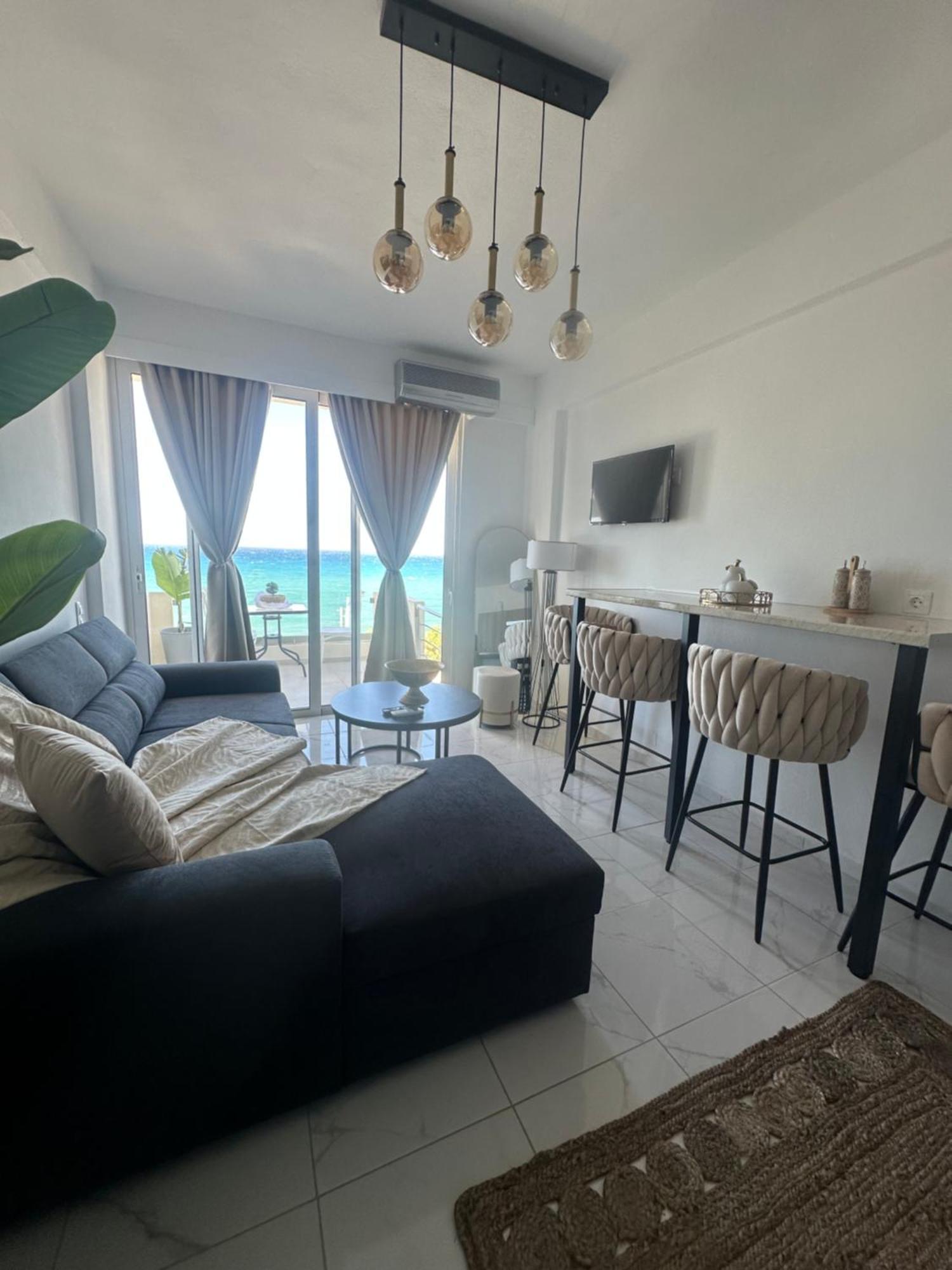 Stella & Eleni Suite With Shared Pool & Open View Kalamaki  Buitenkant foto